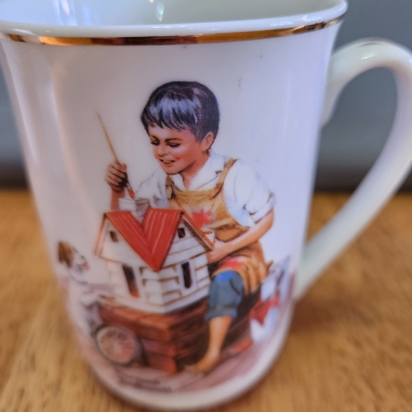 Vintage Norman Rockwell Set of 8 Cups 1982 - Picture 10 of 16